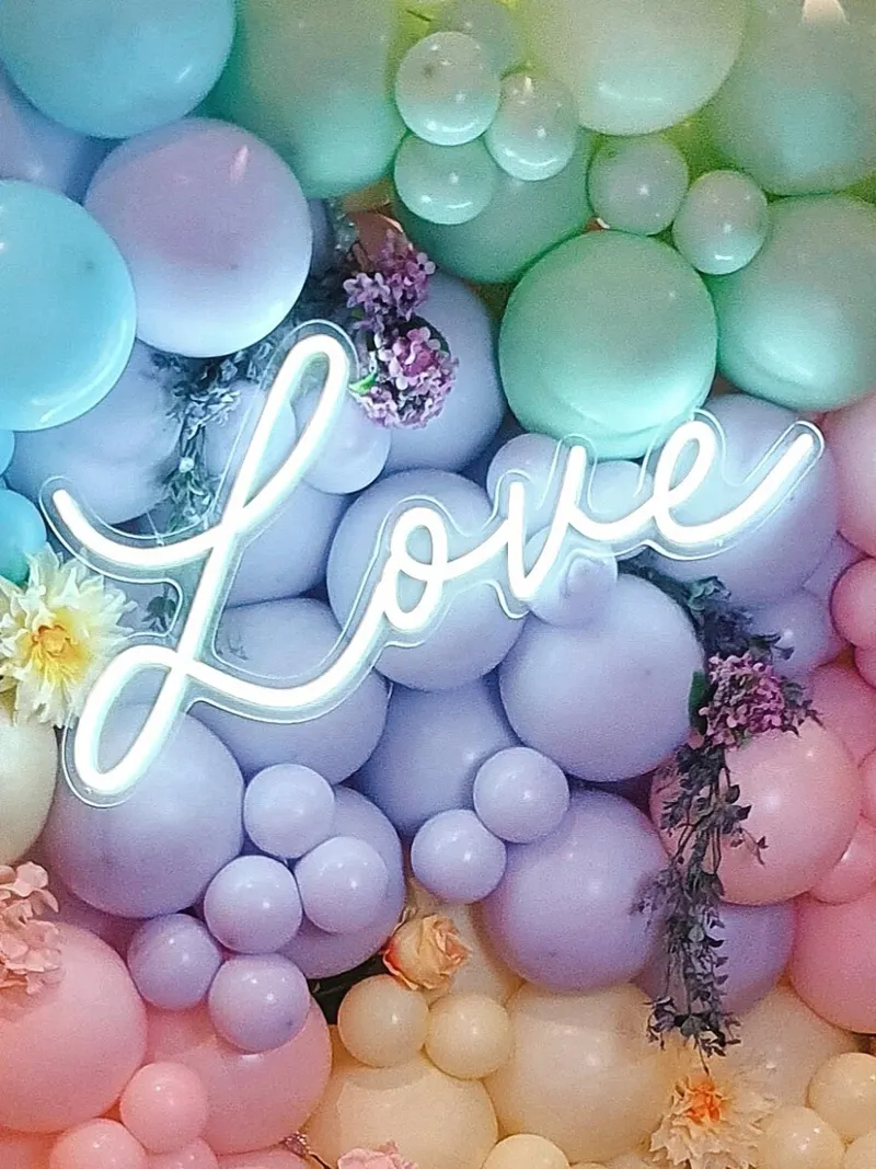 Neon Love